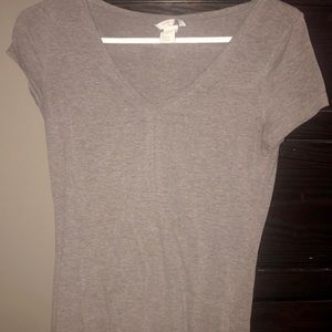 Short sleeve tan/brown v neck tee